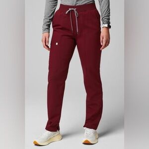NWT Fabletics Ion Scrub Pant Wine Short B21 **short Inseam**
